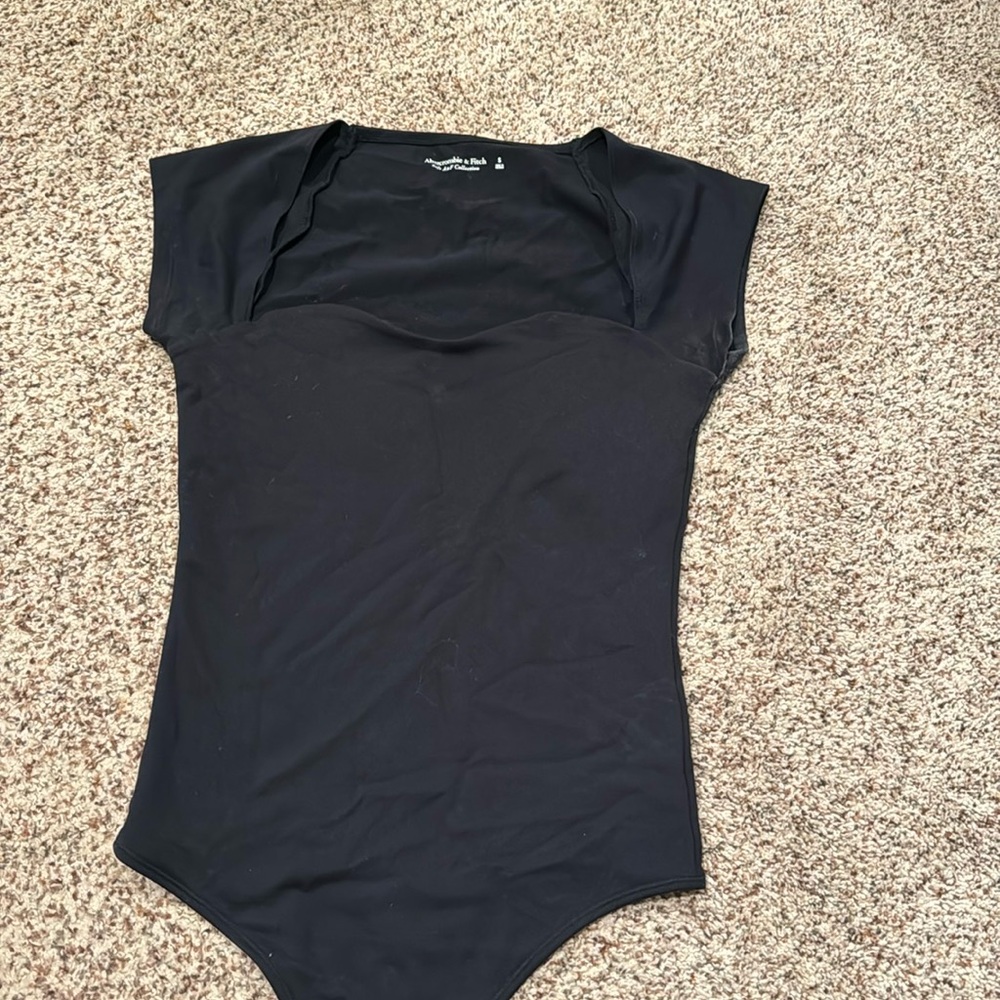 Abercrombie sweetheart bodysuit